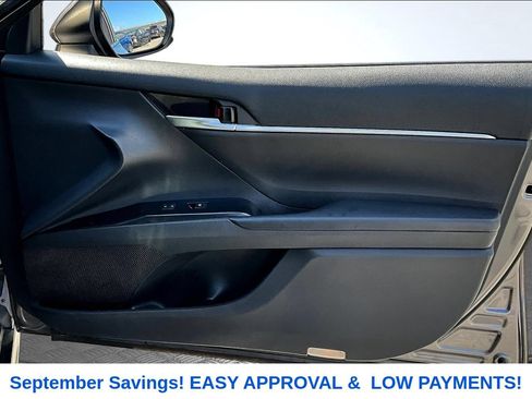 Used 2018 Toyota Camry SE FWD image 25