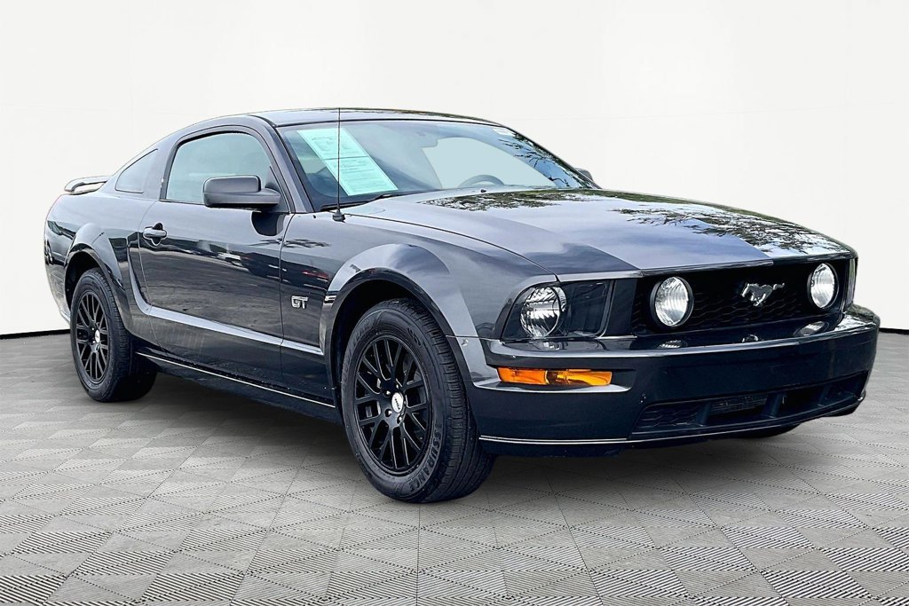 Used 2007 Ford Mustang GT Premium RWD image 3