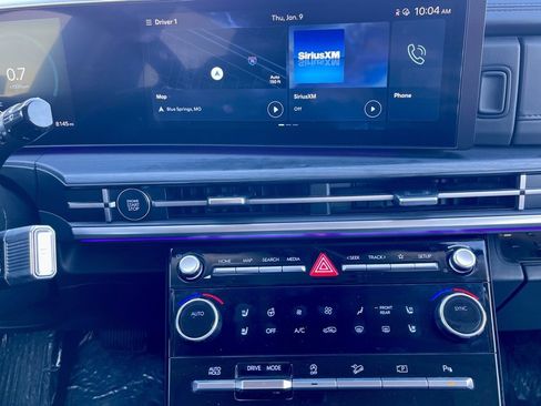 Used 2024 Hyundai Santa Fe Limited image 37