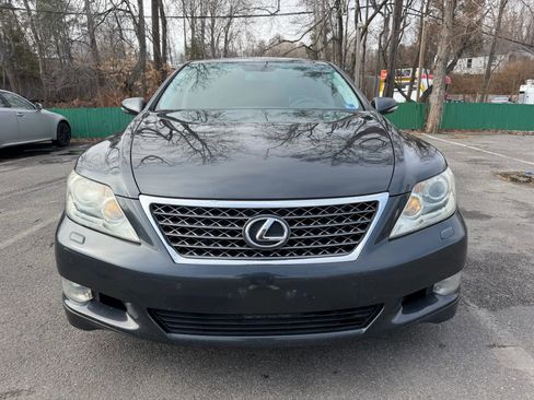 Used 2010 Lexus LS 460 image 2