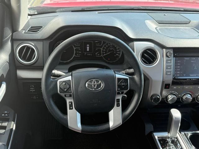 Used 2018 Toyota Tundra SR5 w/ SR5 Upgrade Package AWD/4WD image 24