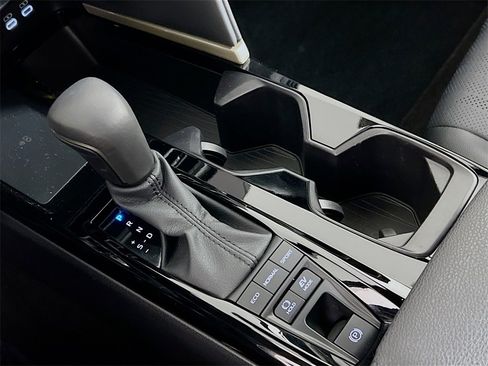 Used 2025 Toyota Camry XSE image 17