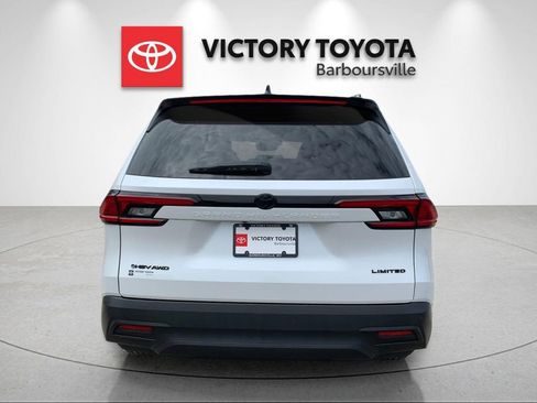 Used 2025 Toyota Grand Highlander AWD Hybrid image 4