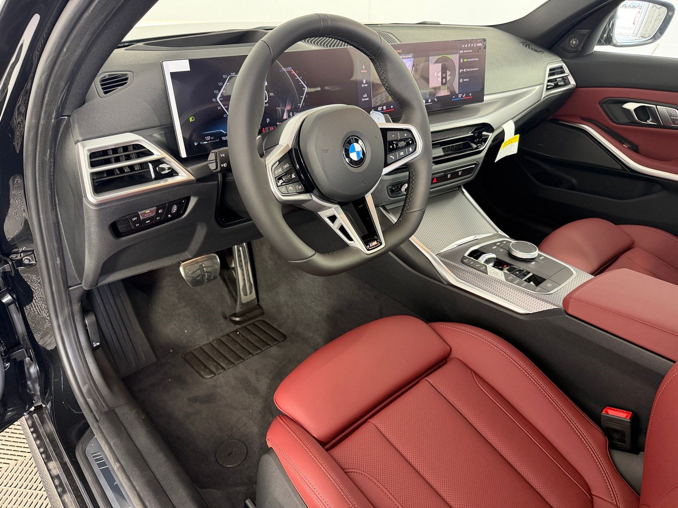 Used 2026 BMW 330i Sedan w/ M Sport Package RWD image 4