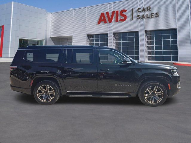 Used 2025 Jeep Wagoneer L Series II AWD/4WD image 5