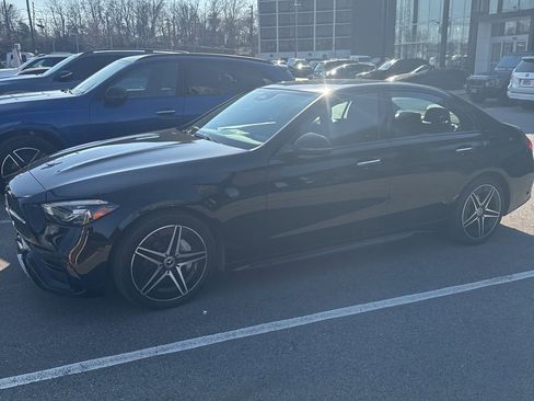 Used 2023 Mercedes-Benz C 300 4MATIC Sedan image 2