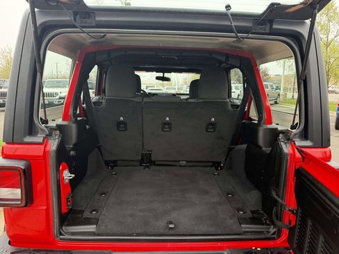 Certified 2025 Jeep Wrangler Unlimited Sport AWD/4WD image 35
