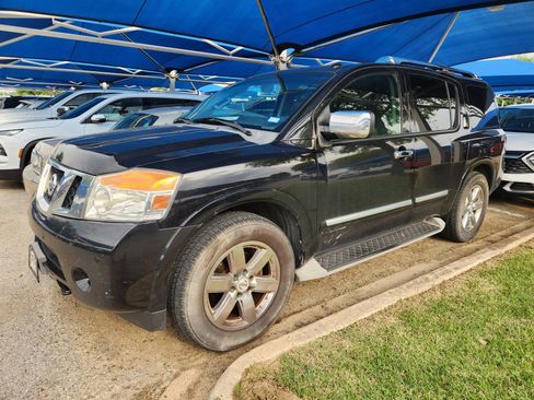 Used 2014 Nissan Armada Platinum image 2