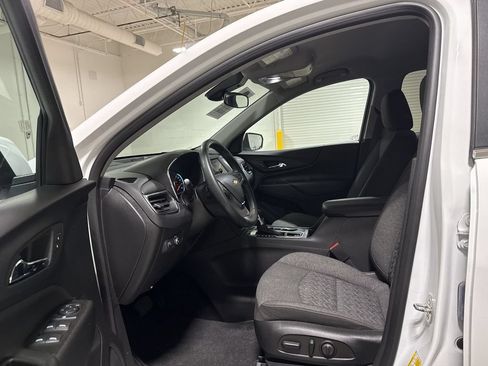 Used 2023 Chevrolet Equinox LT FWD image 19