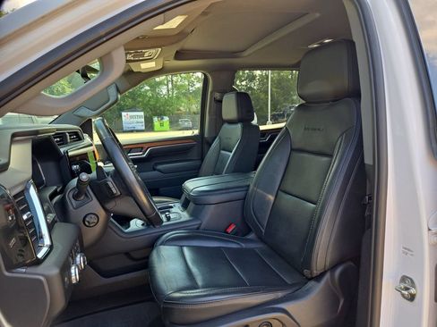 Used 2023 GMC Sierra 1500 Denali w/ Denali Reserve Package AWD/4WD image 16