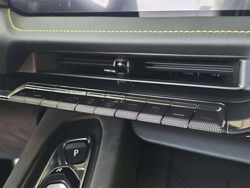 New 2026 Chevrolet Corvette Stingray Premium Cpe w/ Z51 Performance Package image 31