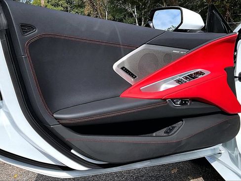 Used 2024 Chevrolet Corvette Stingray Preferred Conv w/ Z51 Performance Package image 16