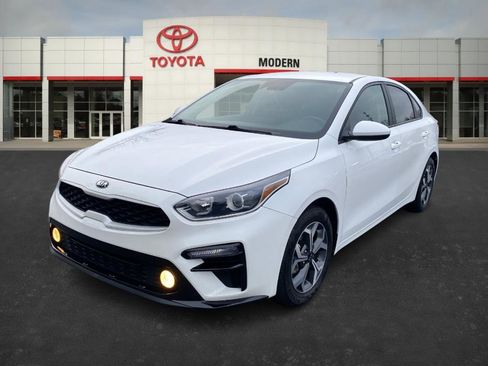 Used 2021 Kia Forte LXS image 1