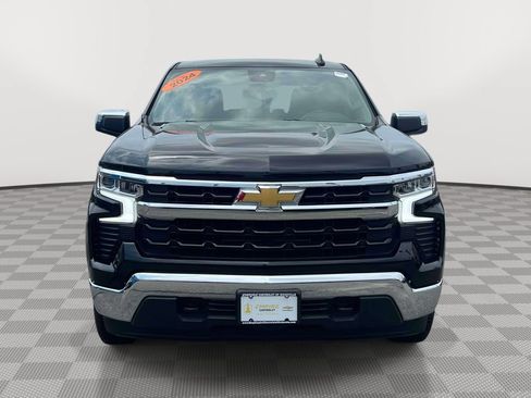 Used 2024 Chevrolet Silverado 1500 LT AWD/4WD image 2
