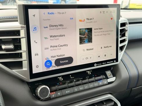 Used 2023 Toyota Tundra Platinum image 29