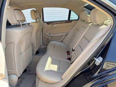 Used 2014 Mercedes-Benz E 350 4MATIC Sedan image 39