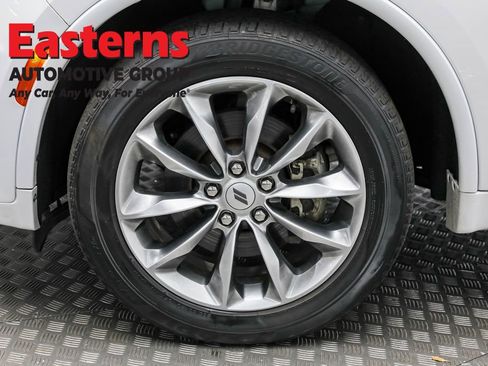 Used 2021 Dodge Durango SXT image 31