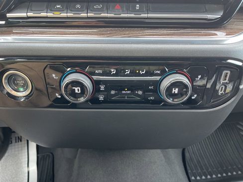 Used 2023 Chevrolet Silverado 1500 LT image 33