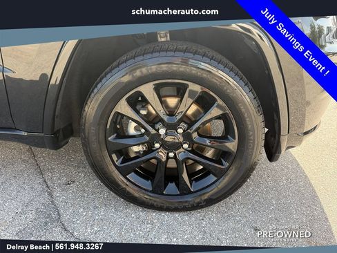 Used 2021 Jeep Grand Cherokee Laredo X RWD image 9