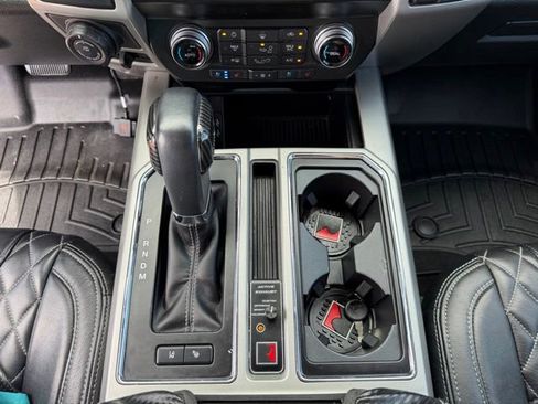 Used 2020 Ford F150 Lariat w/ Equipment Group 502A Luxury AWD/4WD image 18