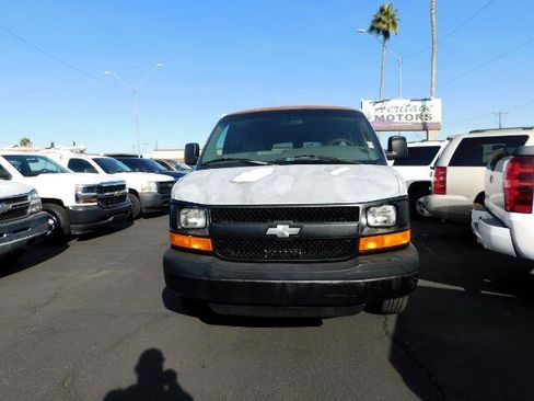 Used 2003 Chevrolet Express 3500 Extended Passenger image 2