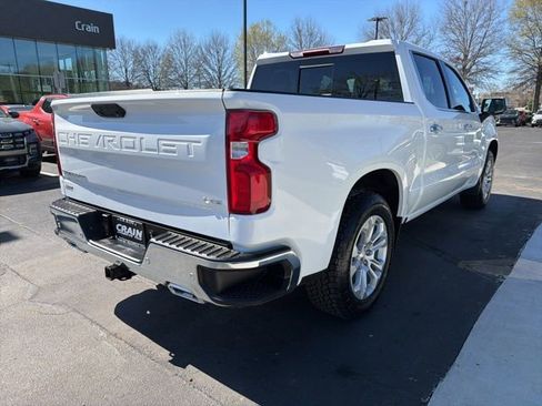 Used 2025 Chevrolet Silverado 1500 LTZ image 8