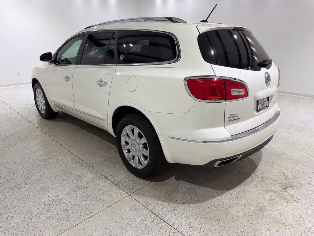 Used 2015 Buick Enclave Leather FWD image 3