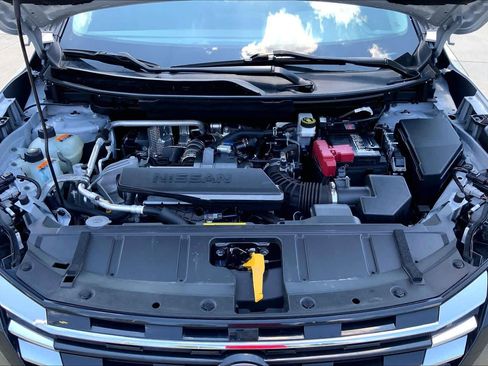 Used 2024 Nissan Rogue S FWD image 28