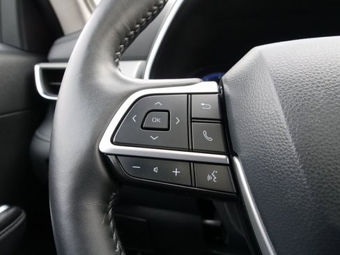 Used 2024 Toyota Highlander Platinum image 42