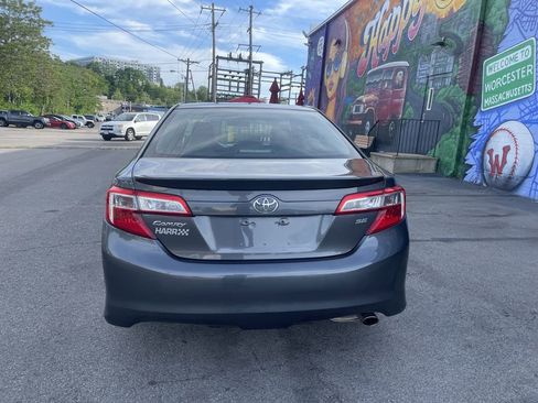 Used 2012 Toyota Camry SE FWD image 4