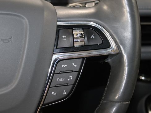 Used 2022 Lincoln Nautilus Reserve image 37