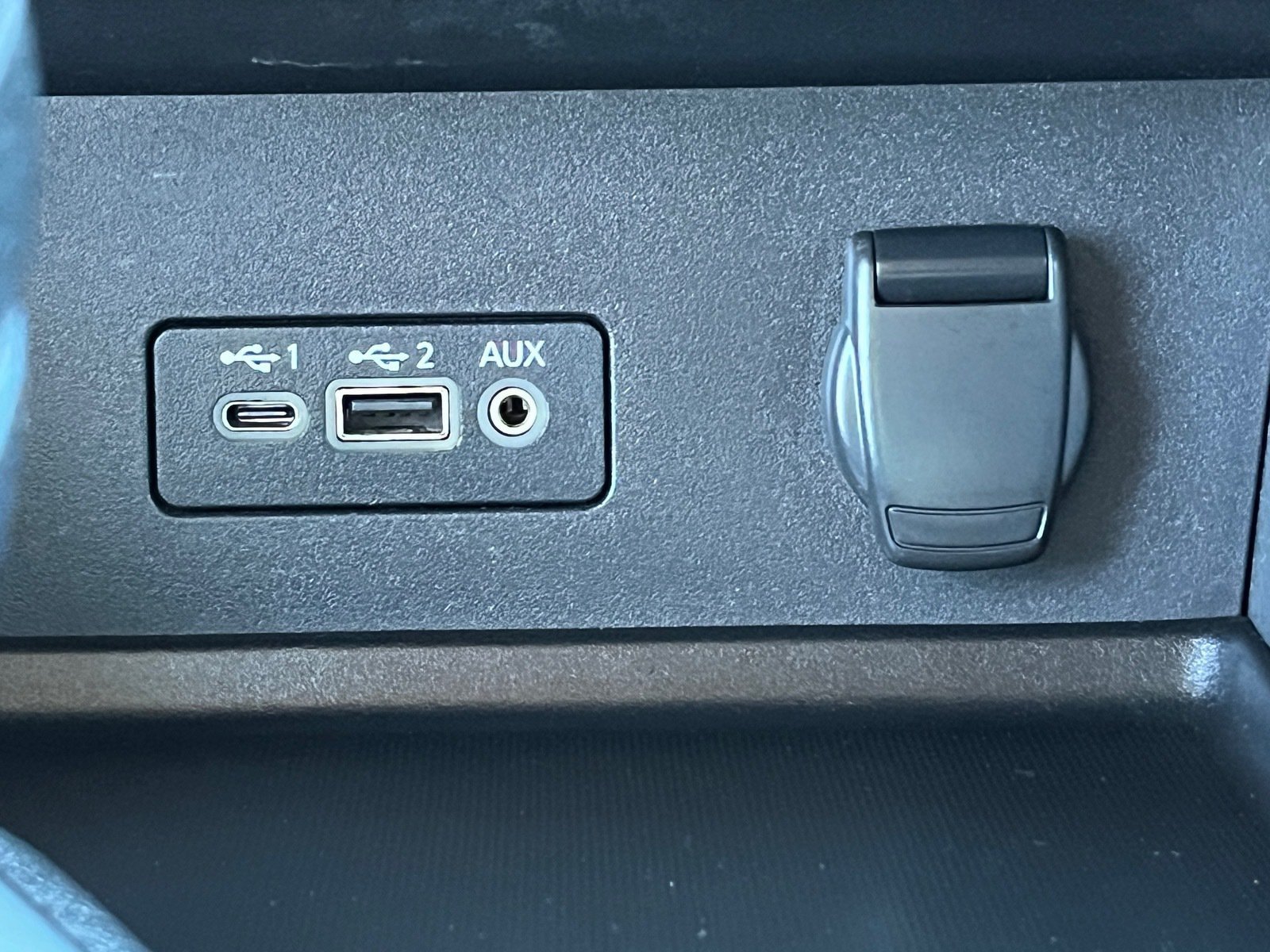 Used 2021 Nissan Sentra SV FWD image 23