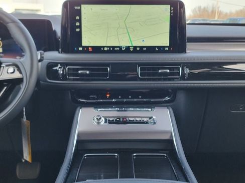 New 2026 Lincoln Aviator AWD image 27