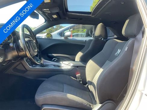 Used 2019 Dodge Challenger R/T Scat Pack RWD image 3
