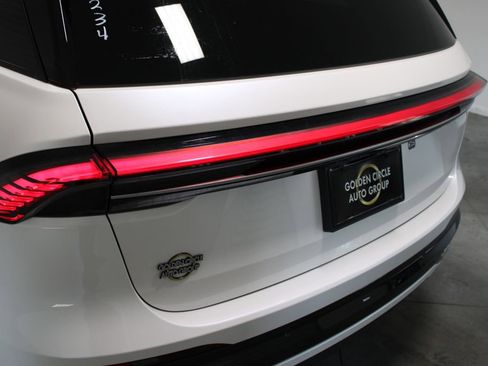 New 2026 Lincoln Nautilus Reserve image 58