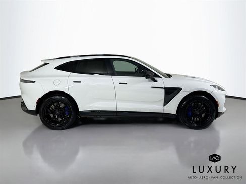 Used 2021 Aston Martin DBX image 5