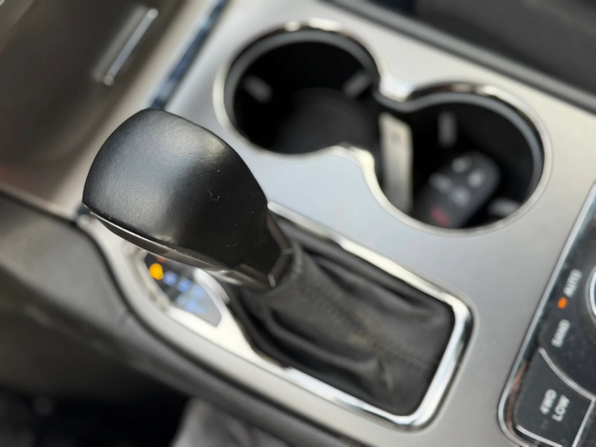 Used 2019 Jeep Grand Cherokee Laredo AWD/4WD image 33