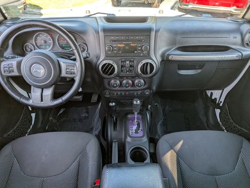 Used 2016 Jeep Wrangler Unlimited Sport AWD/4WD image 23