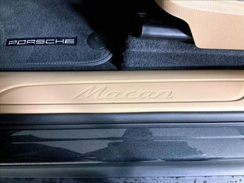 New 2026 Porsche Macan AWD/4WD image 20