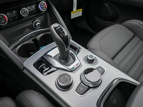 New 2025 Alfa Romeo Stelvio Sprint image 16