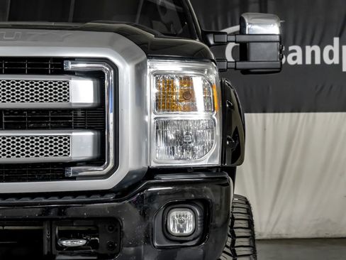 Used 2016 Ford F250 Platinum w/ FX4 Off-Road Package image 40