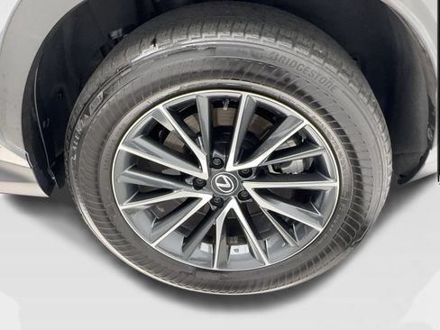Used 2024 Lexus NX 250 FWD image 11