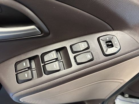 Used 2011 Hyundai Tucson GLS w/ Navigation Pkg 2 image 23