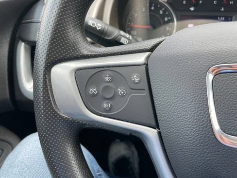 Used 2022 GMC Terrain SLE w/ Driver Convenience Package AWD/4WD image 24