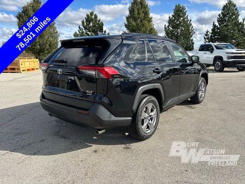 Used 2022 Toyota RAV4 XLE image 5