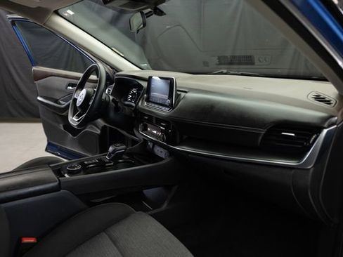 Used 2021 Nissan Rogue SV AWD/4WD image 21