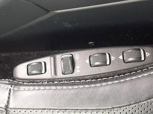 Used 2016 Mercedes-Benz G 550 image 11