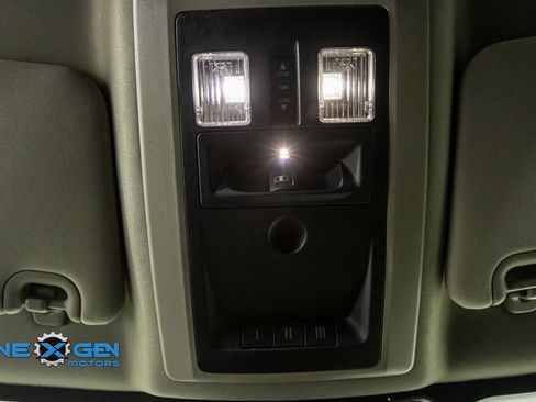 Used 2017 RAM 1500 Sport w/ Sport Premium Group image 20