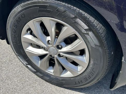 Used 2021 Kia Sedona LX FWD image 8