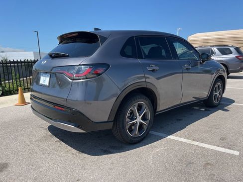 Certified 2024 Honda HR-V EX-L image 4